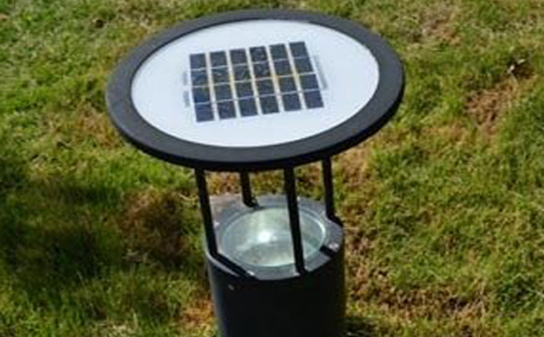 别墅庭院氛围营造：和静草坪灯选型与布光技巧